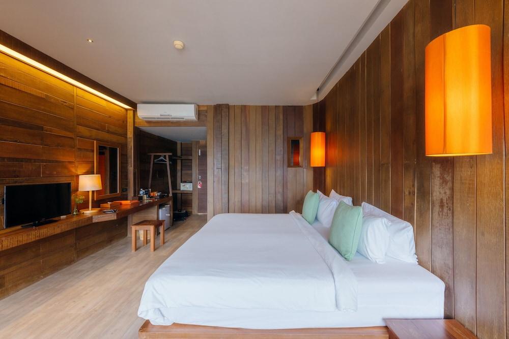 Baan Ploy Sea Resort 3*