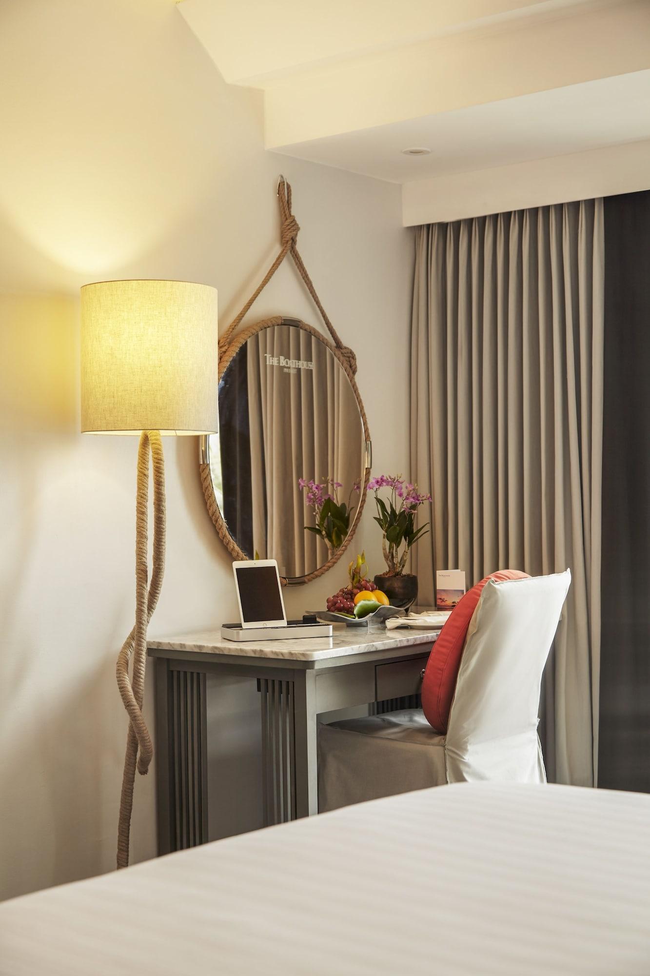 The Boathouse Phuket-sha Resort 4*