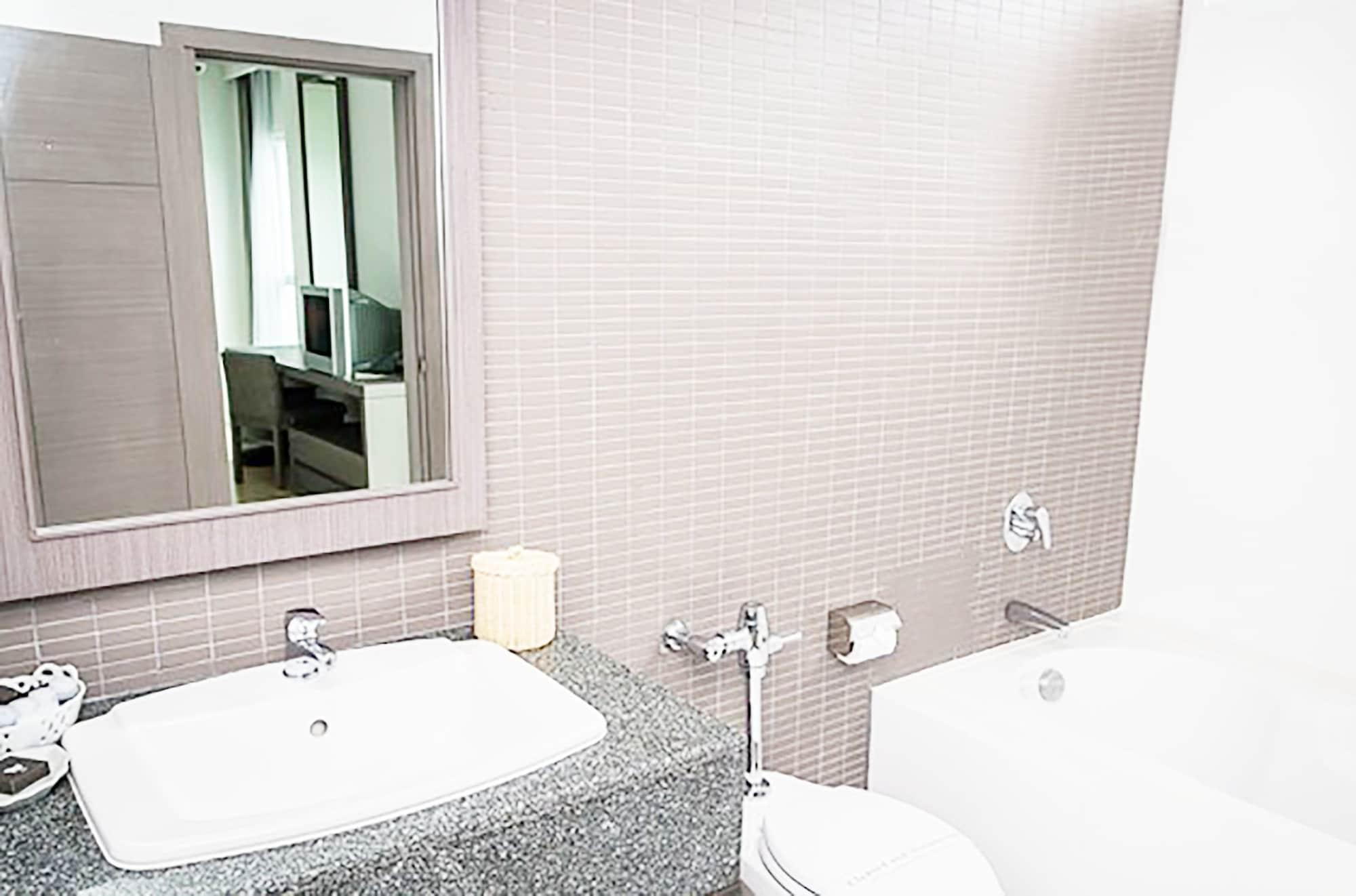 Classic Kameo & Serviced Apartment, 4*