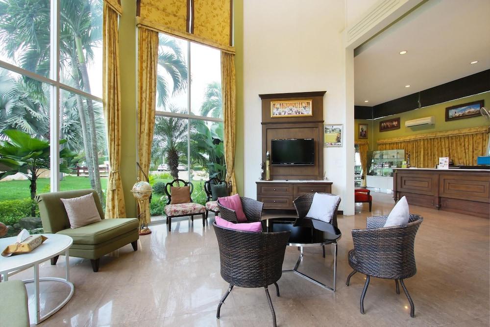 Nana Hotel Kaeng Krachan