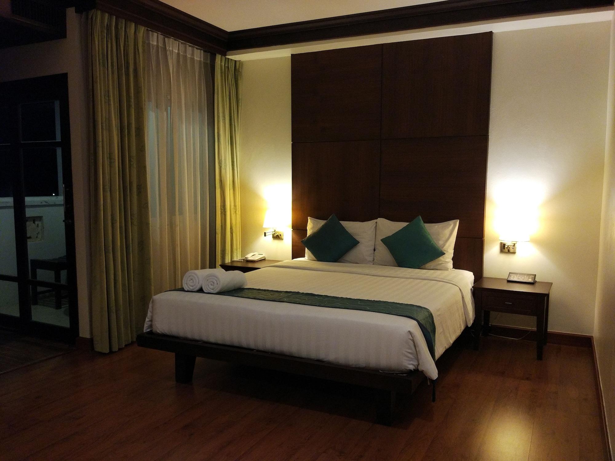 Fresh Hotel 3*