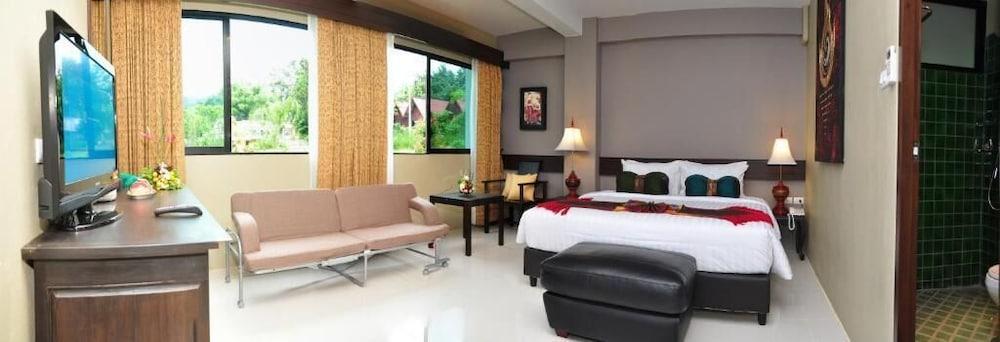 Resort Poonyamantra