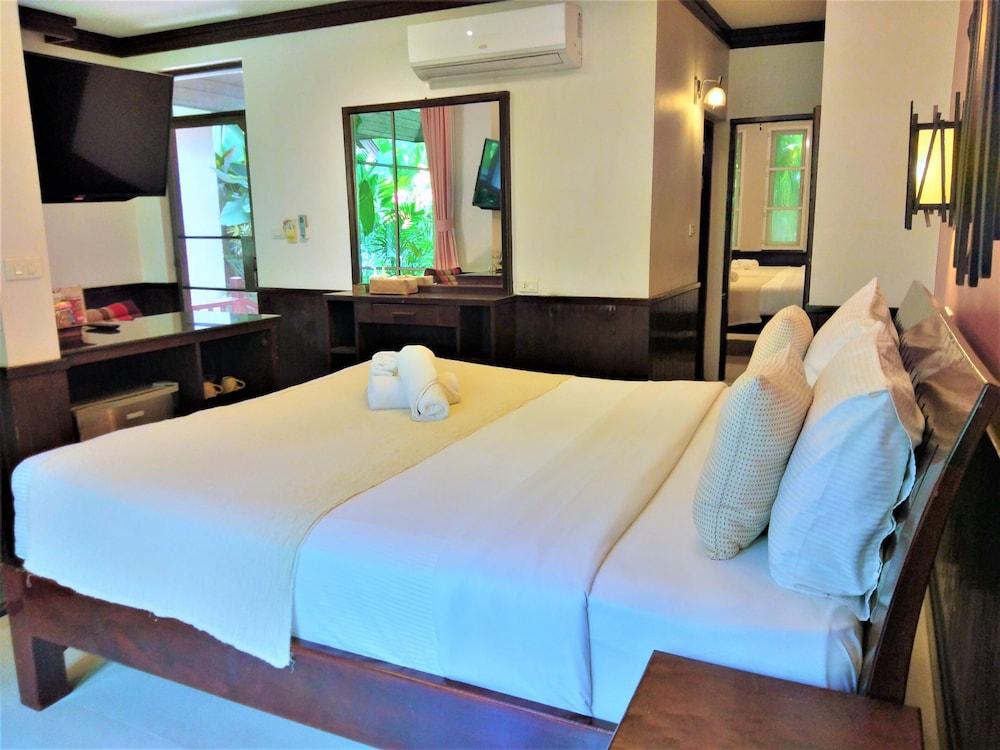 Samed Hotel 3*