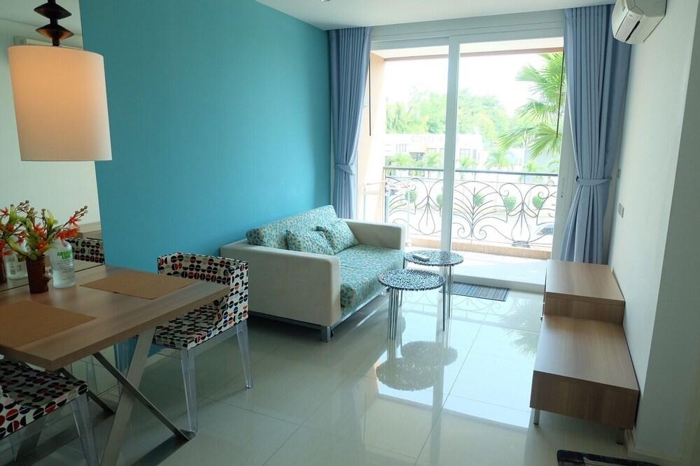 Aitalay Condotel Hotel Jomtien Beach