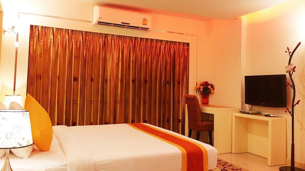 Ayara Grand Palace 4*