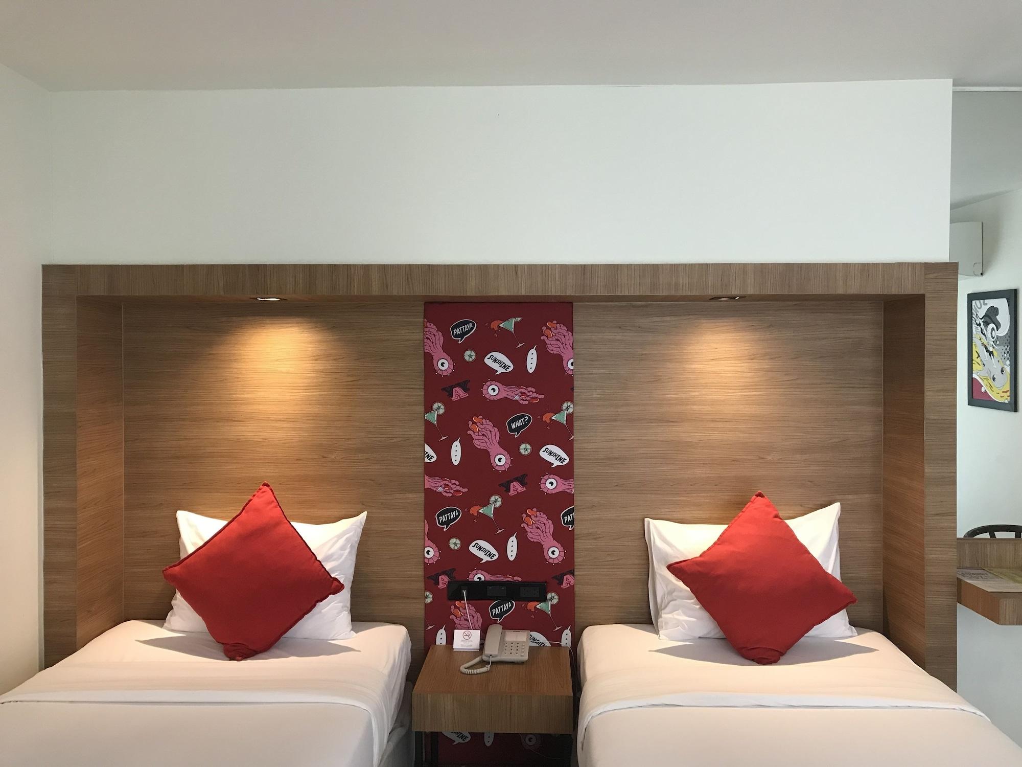 Sunshine Hip Hotel 3*