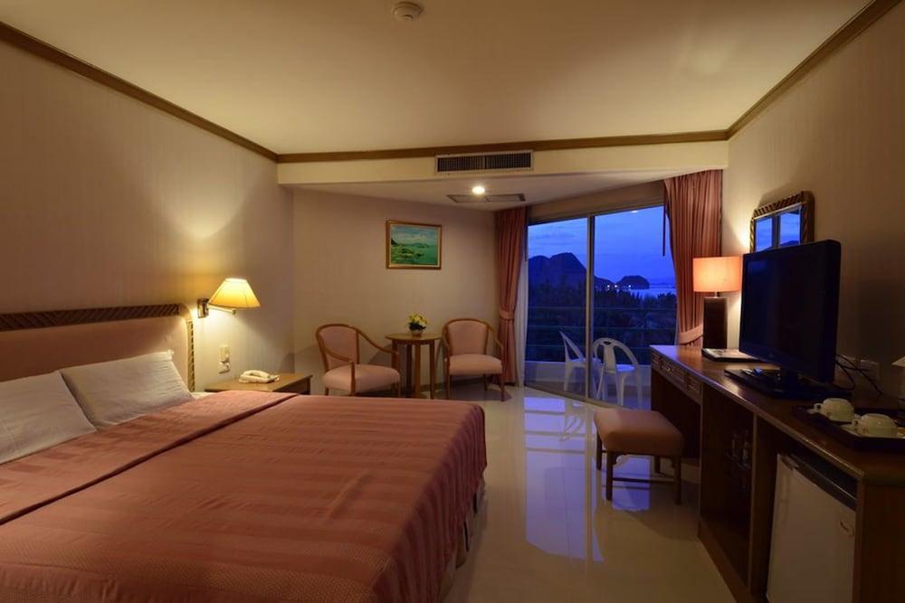 Hotel Golden 4*