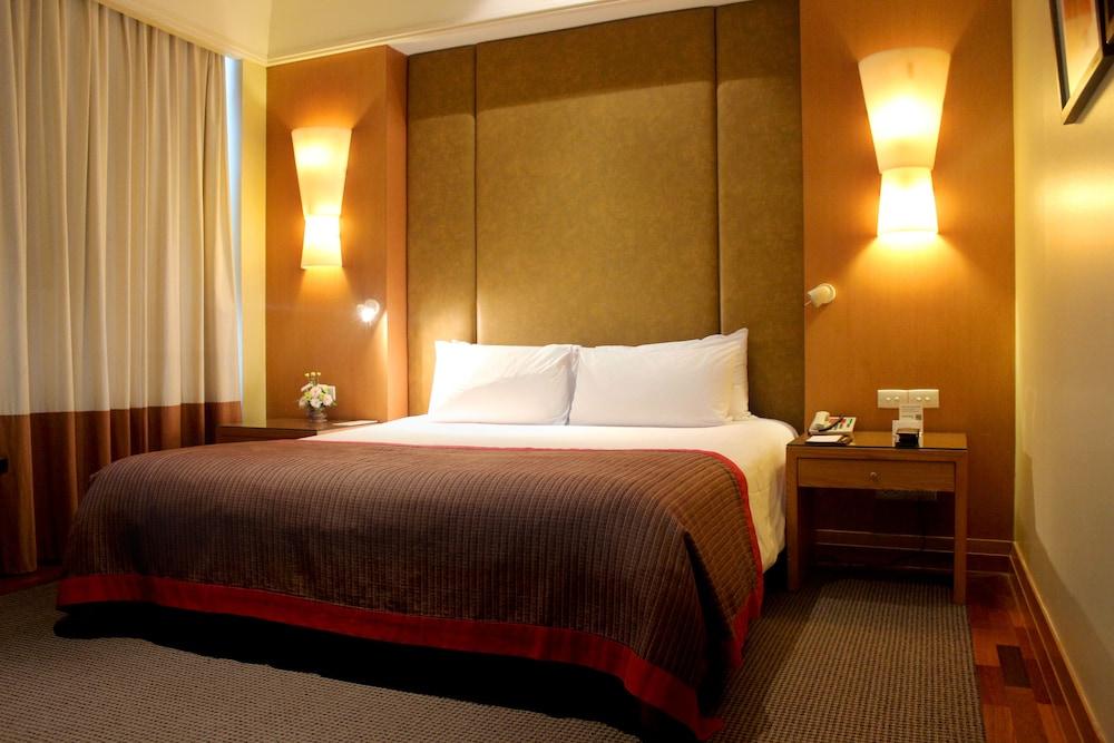 Hotel Centara Yai 4*