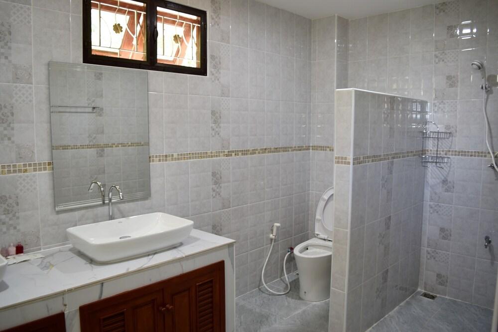 Kate House Bangsaphan