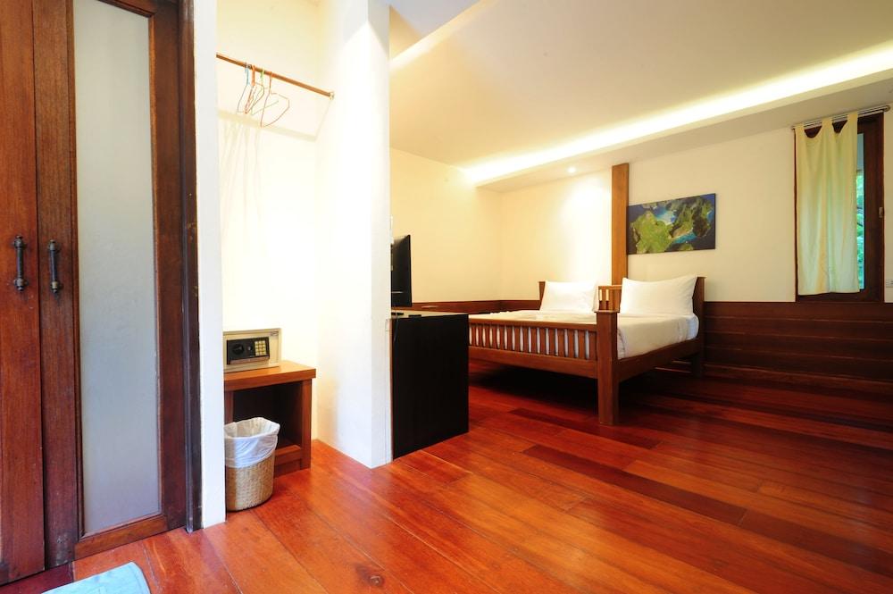 Chunut House Hostel Phi Phi Don