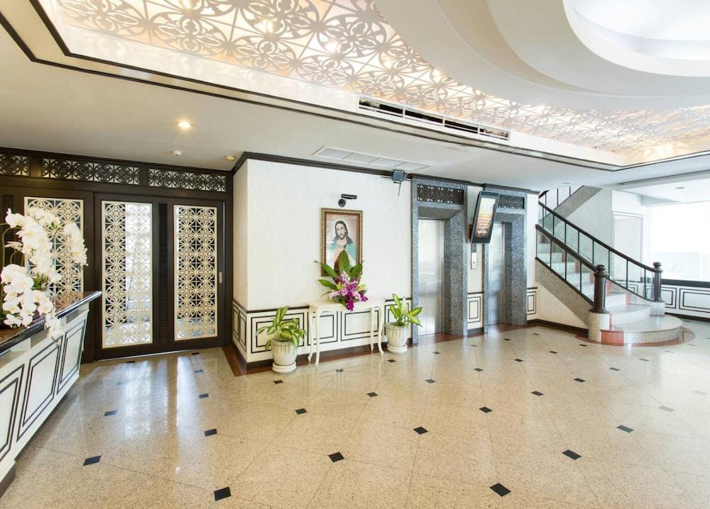 Hotel The Legacy 4*