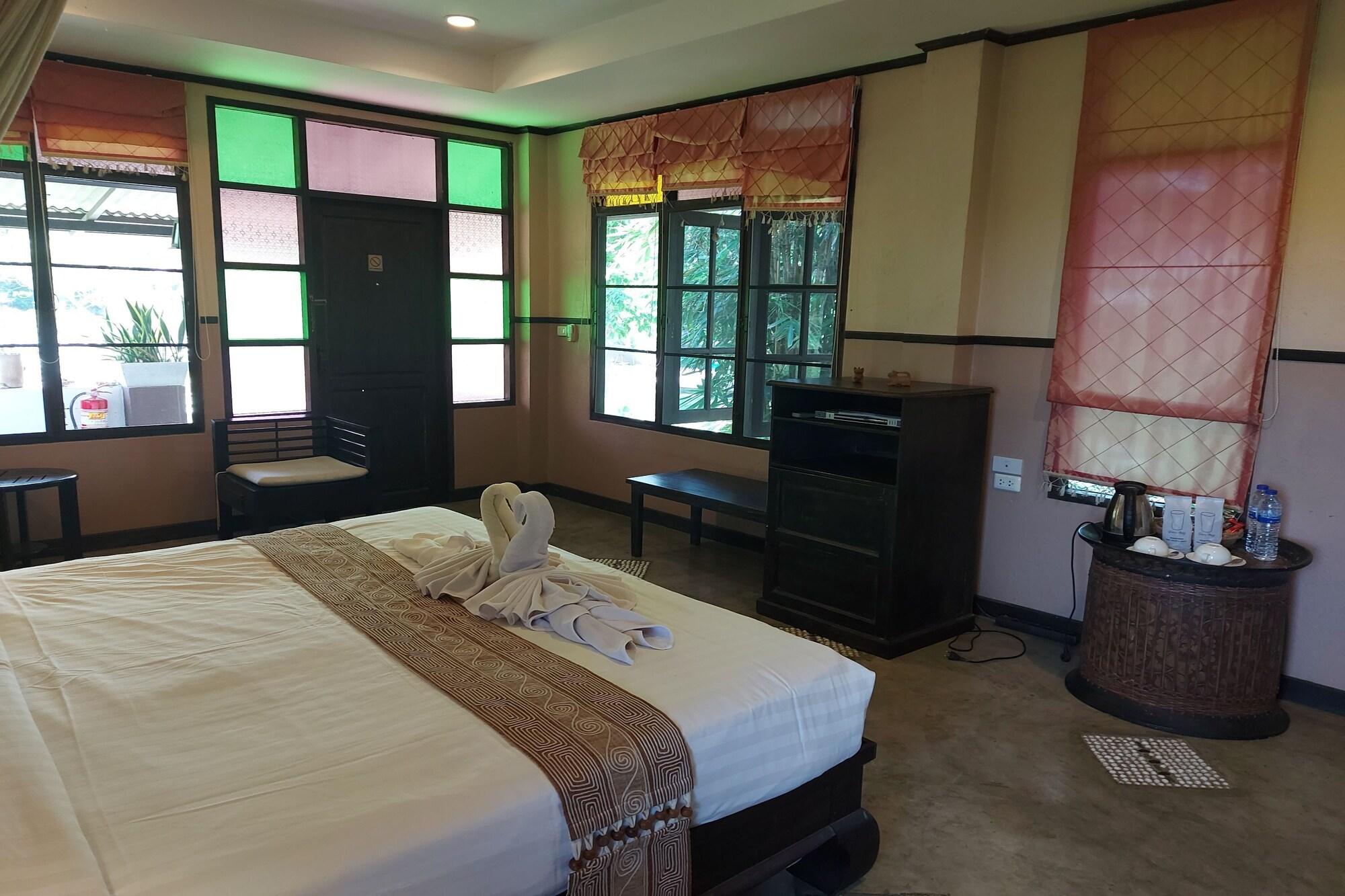 Resort Baan Chai Thung 3*