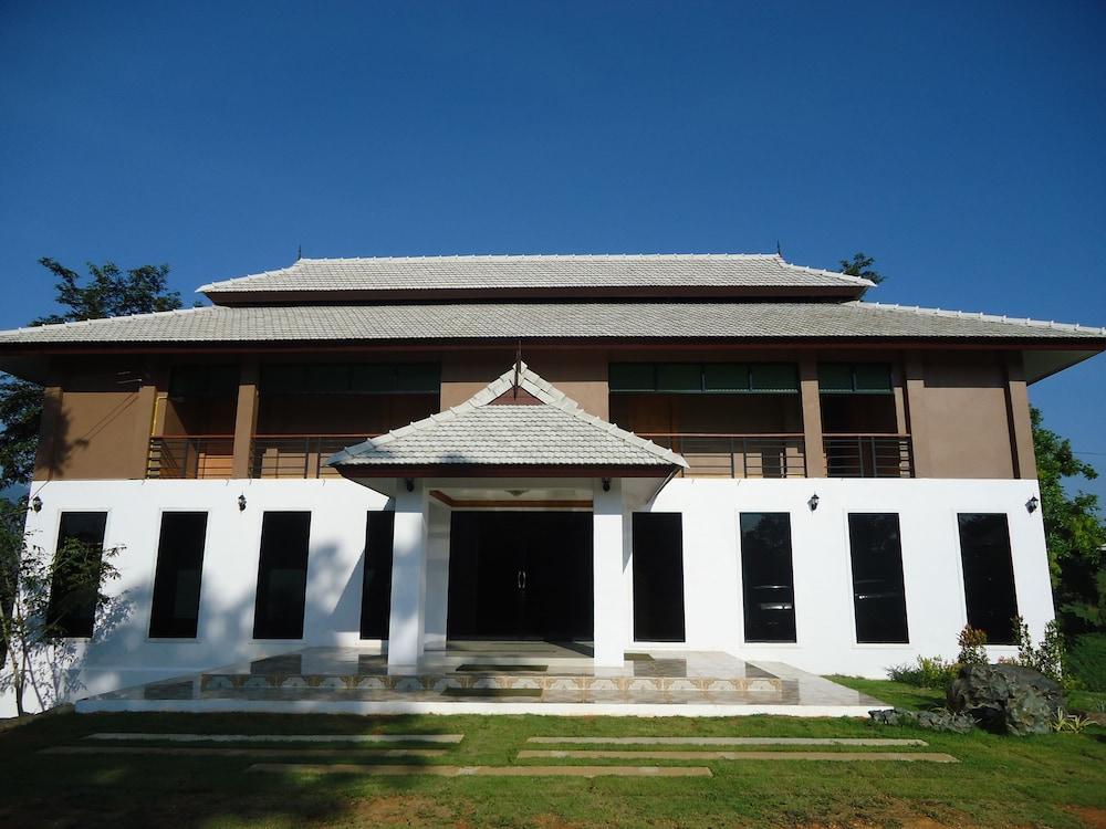 Hill 3* Chiang Khong
