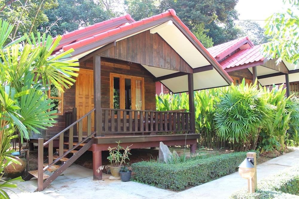Resort Chom Samed 2*