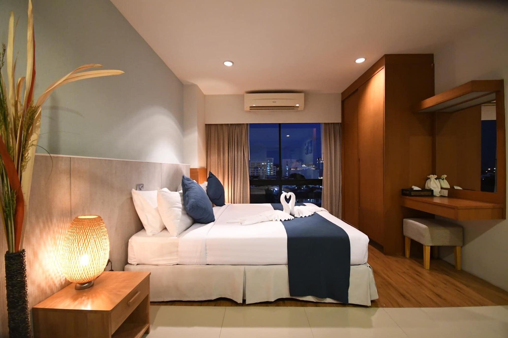 Hotel Crystal Jade Rayong