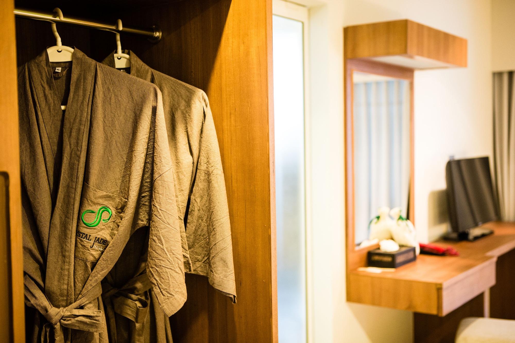 Hotel Crystal Jade Rayong