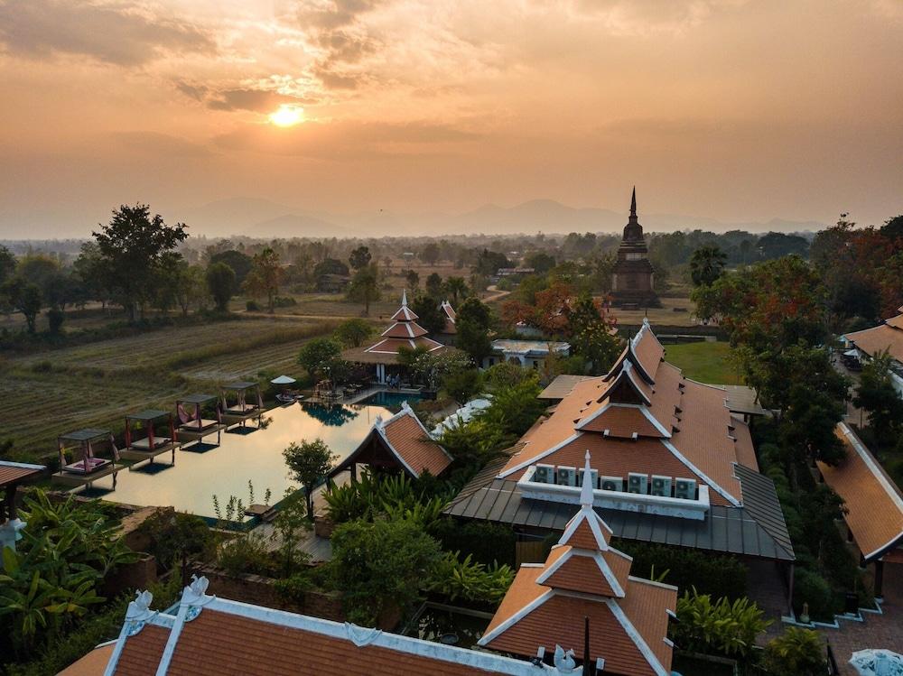 Sriwilai Hotel 4*