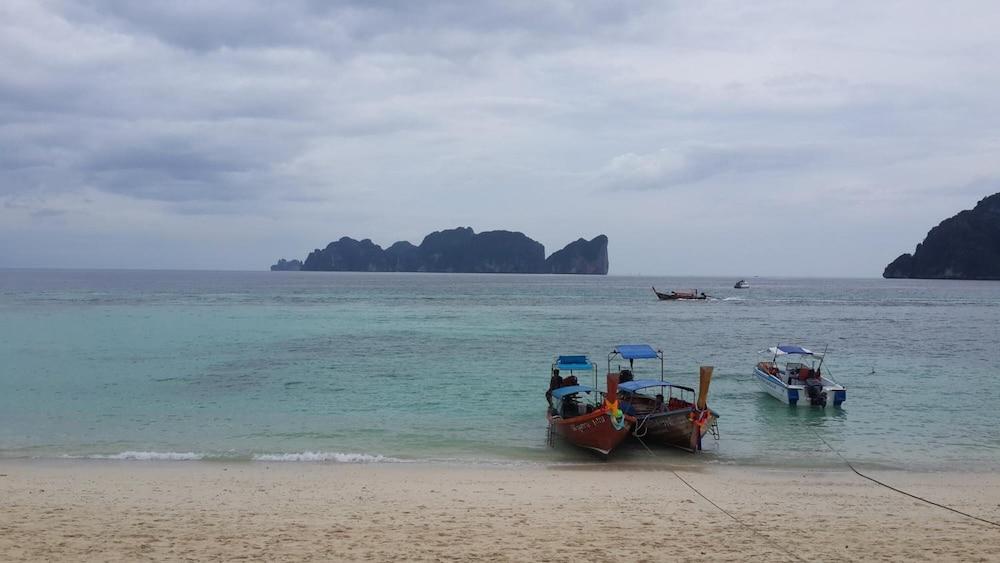 Pp Blue Sky Resort-sha Phi Phi Don