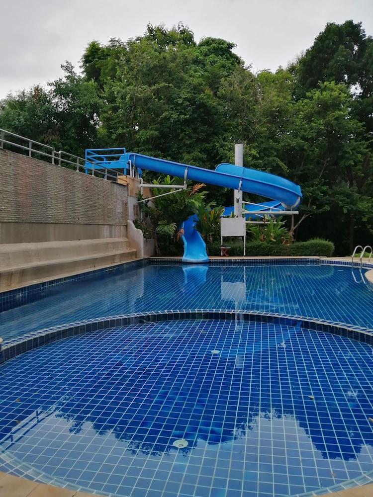 Hotel Cabbages & Condoms Khaoyai 3*