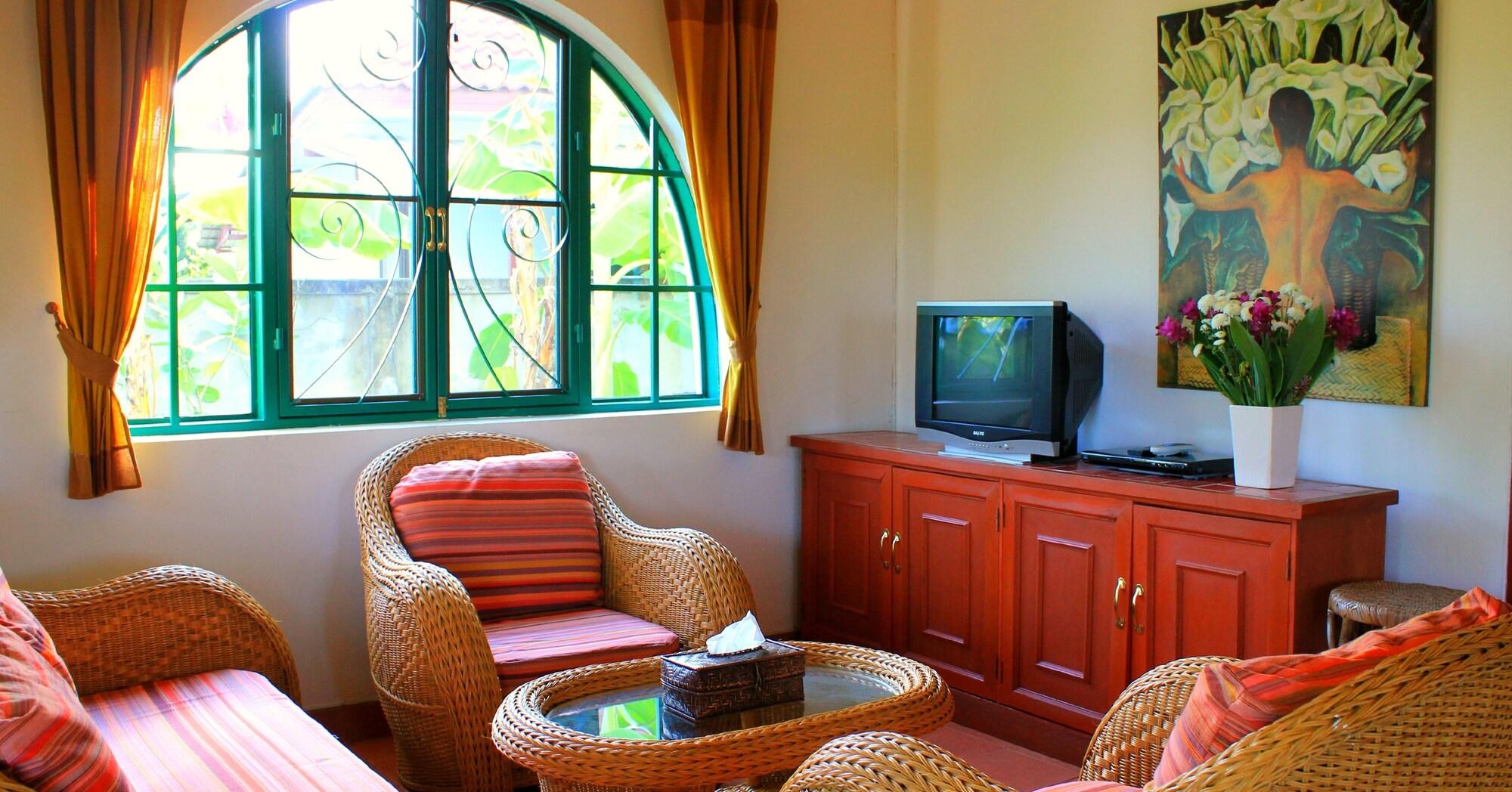 Secret Garden Chiangmai Hotel 2*