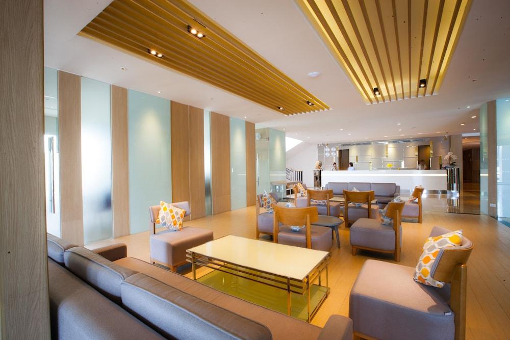 Golden Hotel