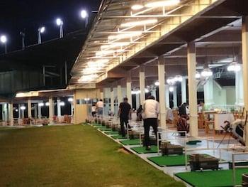 Resort Suwan Driving Range And Si Racha