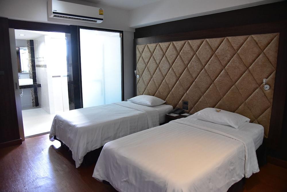 Grand Pink Hatyai 3*