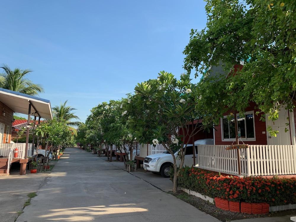 Resort Kalae 2*