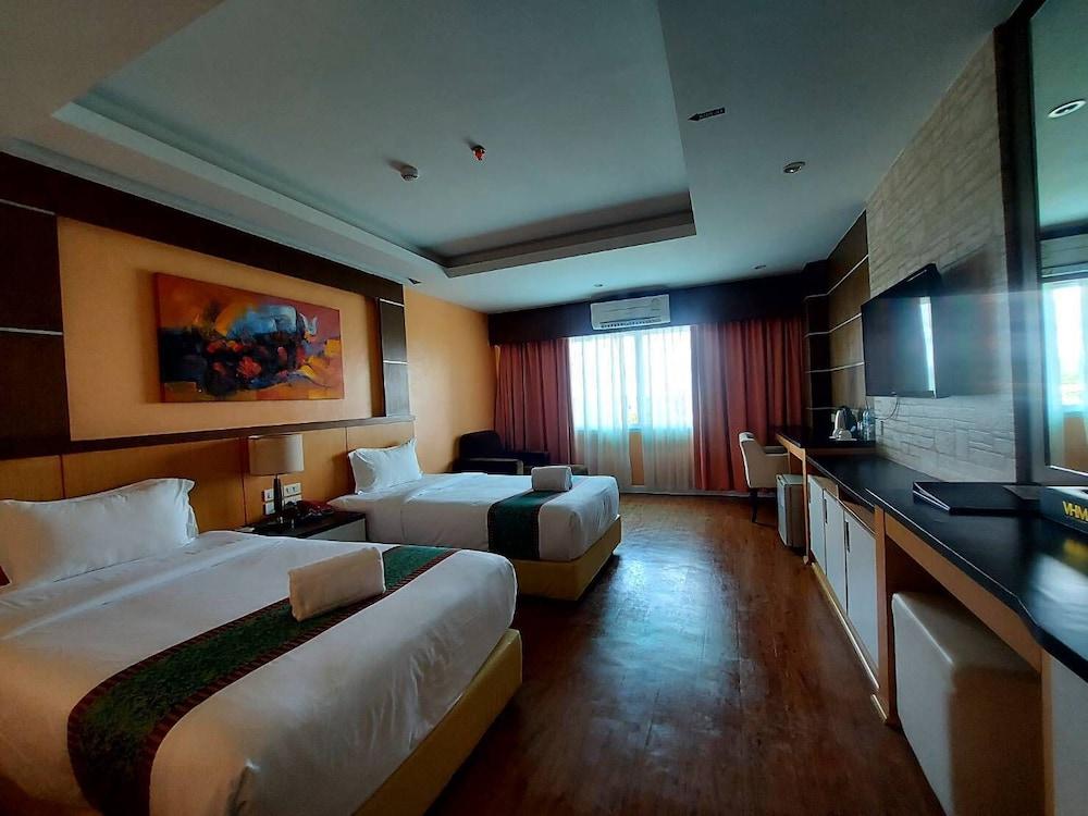 Hotel M Danok 4*