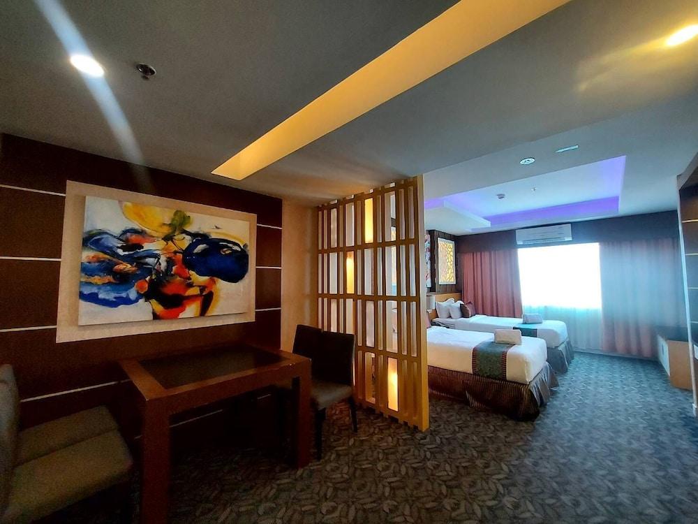 Hotel M Danok 4*