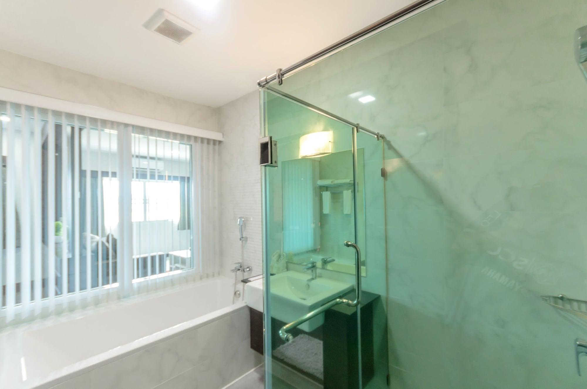 Hotel Eastpana - Sha Extra Si Racha