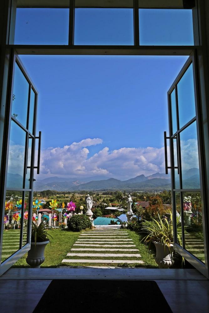 Hotel De View Boutique Pua