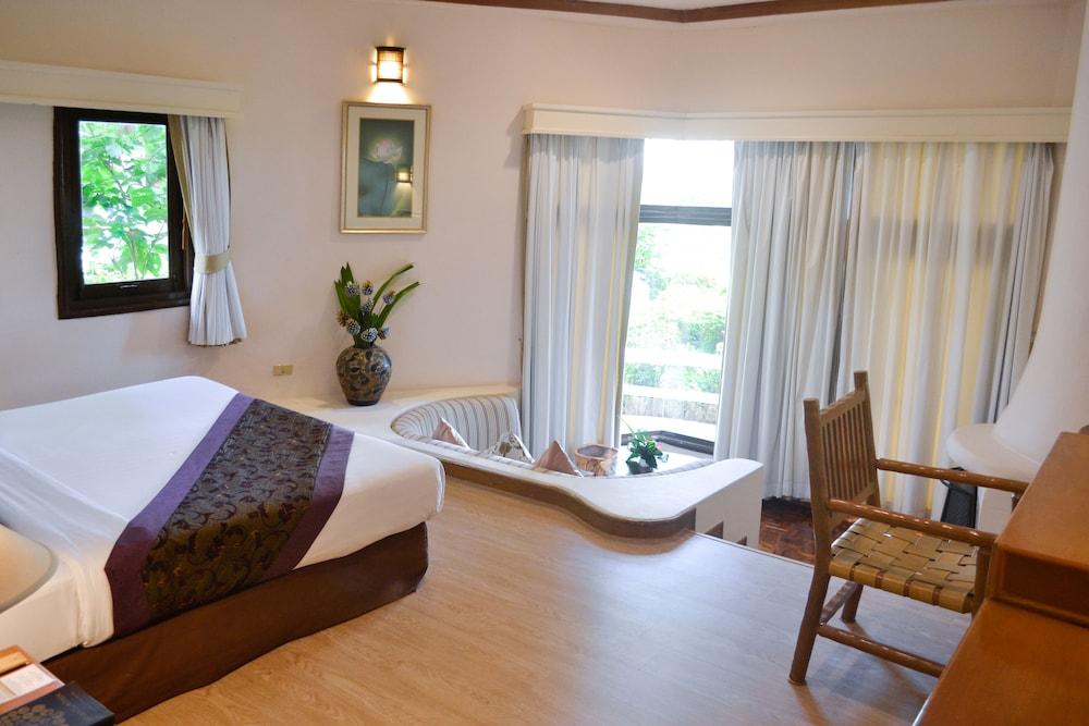 Imperial Phukaew Hill Resort