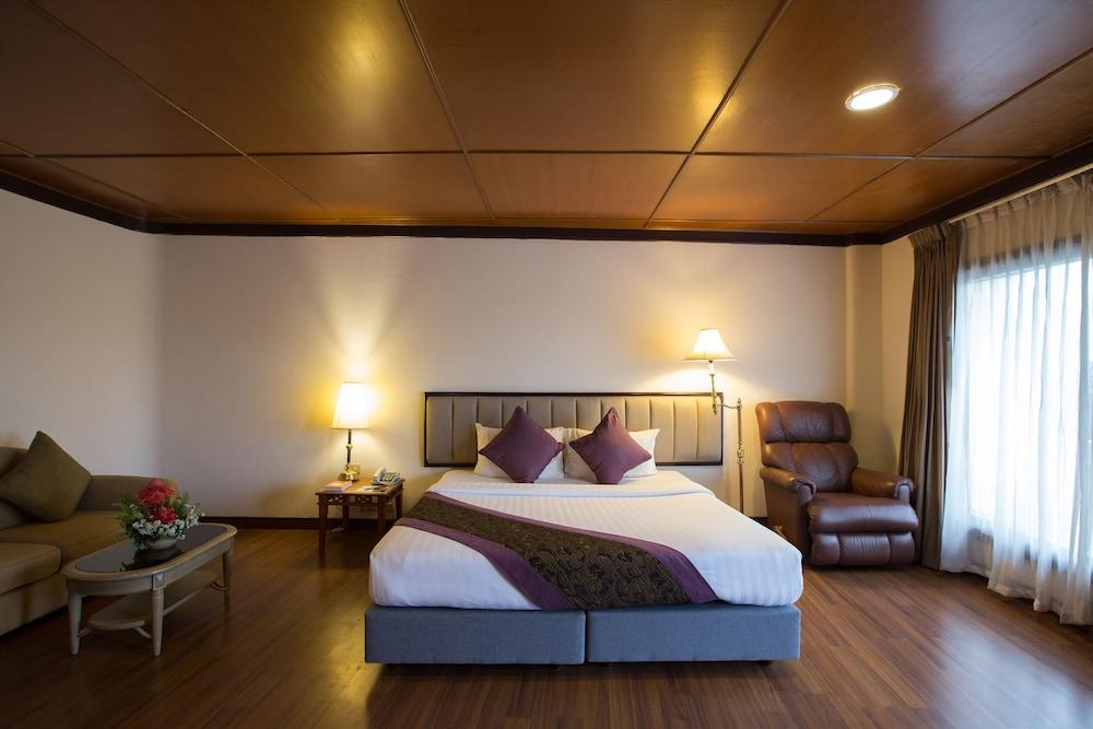 Imperial Phukaew Hill Resort 4*
