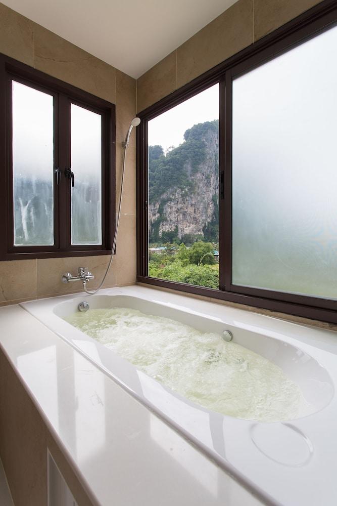Hotel The Lai Thai Luxury Condominiums Ao Nang