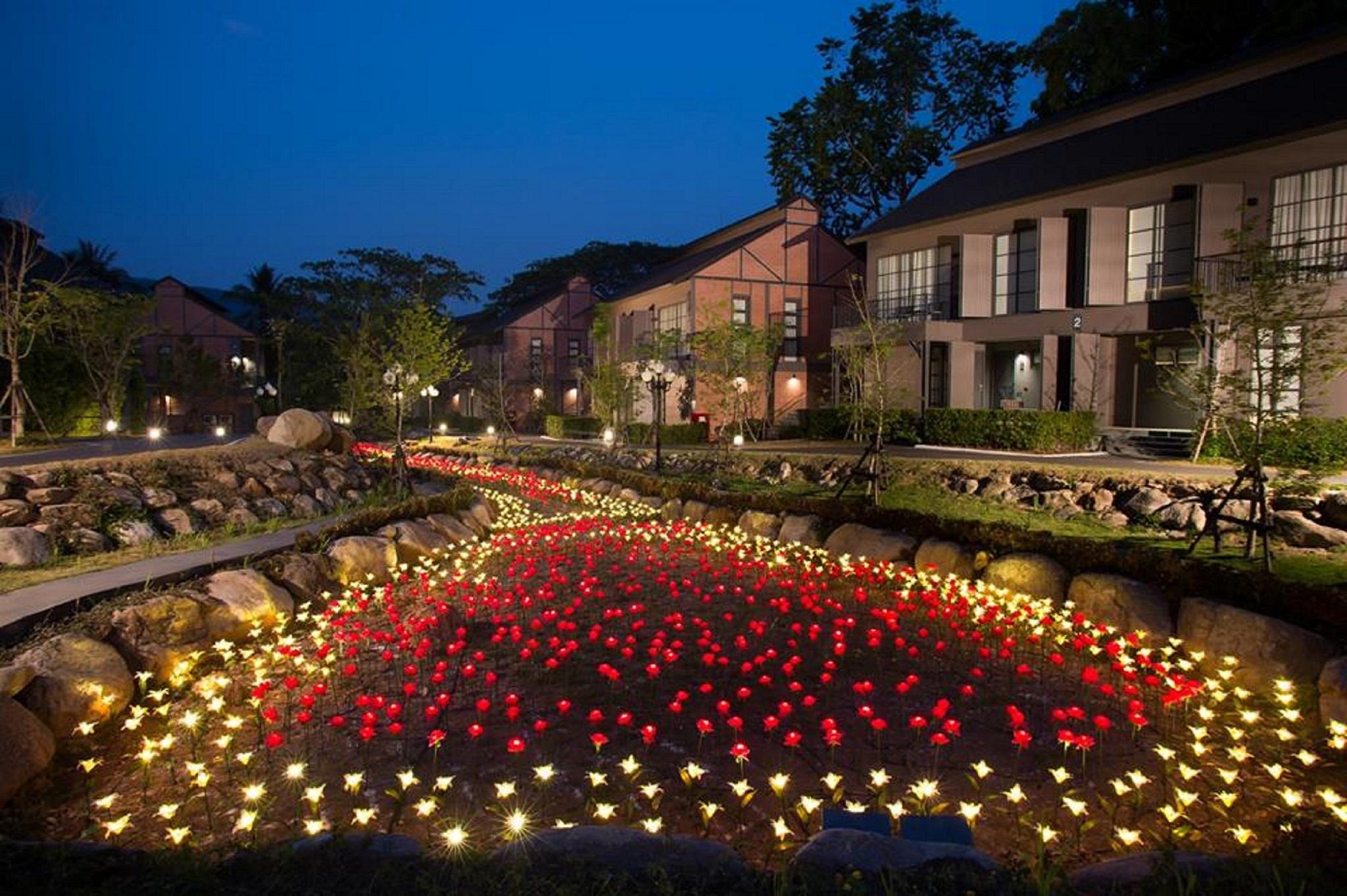 Flora Creek Resort