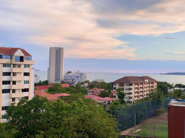 Siam Oriental Tropical Garden: Sea View Two-room Pattaya