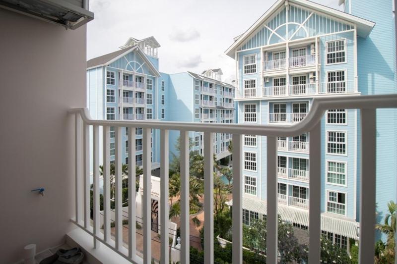 Grand Florida Beachfront Na Chom Thian