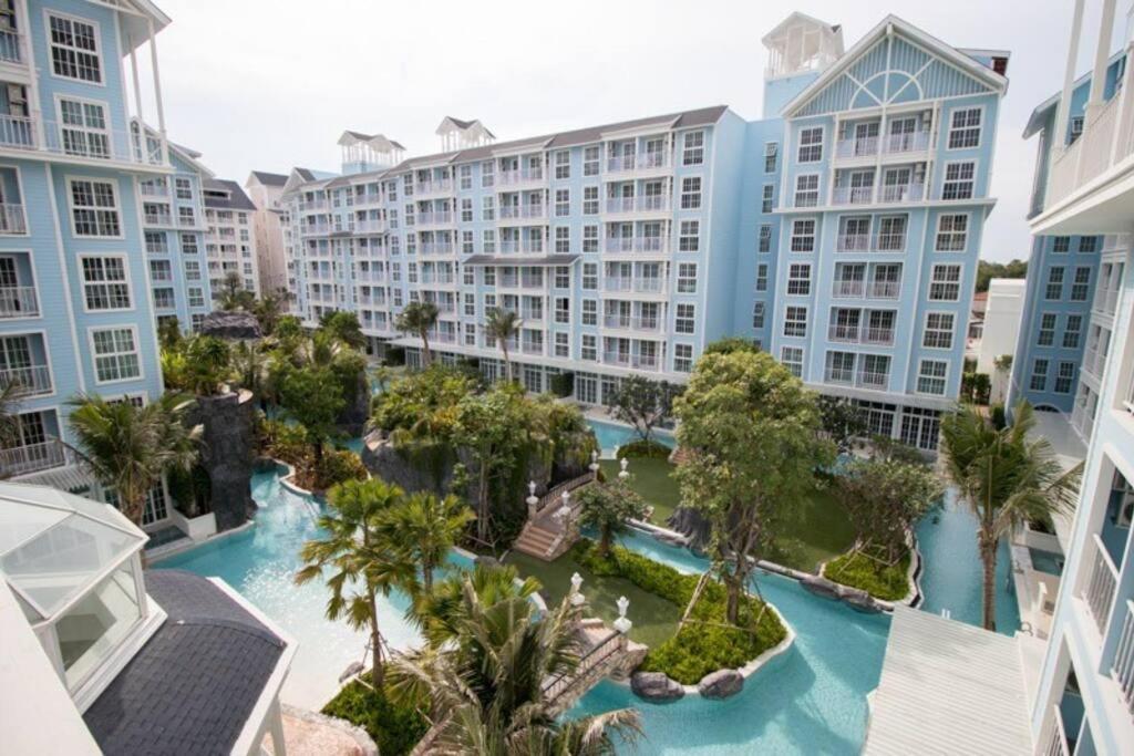 Grand Florida Beachfront