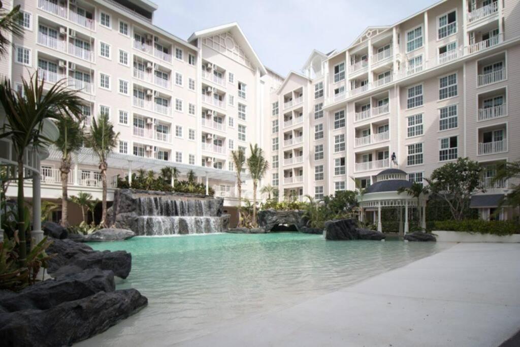 Apartment Grand Florida Beachfront
