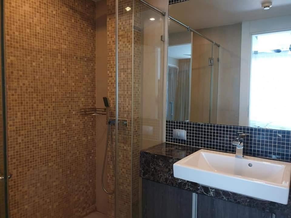 Centara Avenue 2 Bedrooms Pool View Apartment Pattaya