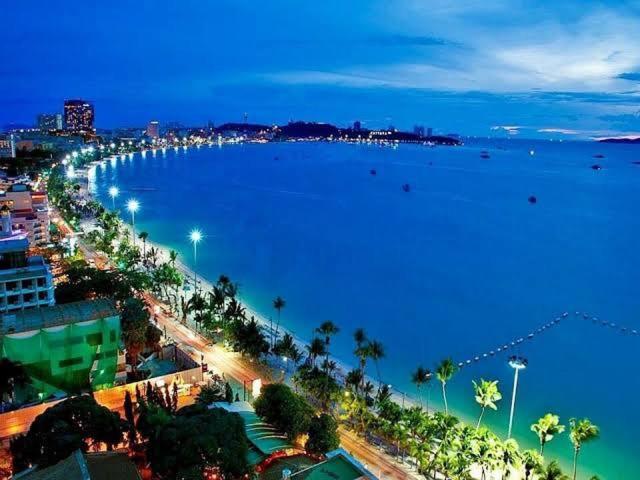 Centara Avenue 2 Bedrooms Pool View
