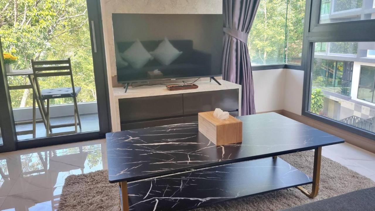 Apartment B504-partial Seaview Floor 1br *
