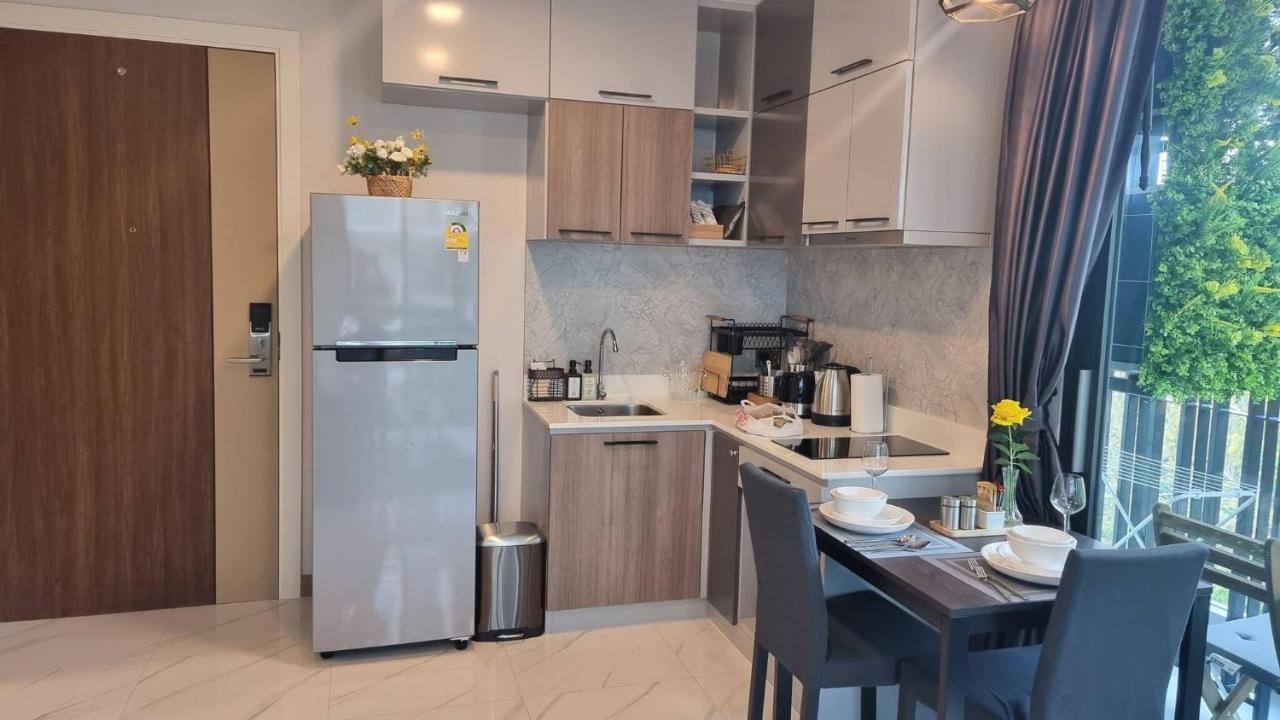 Apartment B504-partial Seaview Floor 1br *
