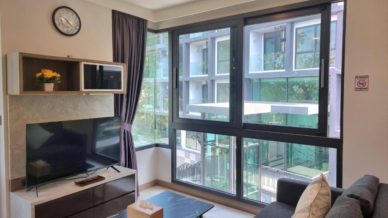 Apartment B504-partial Seaview Floor 1br