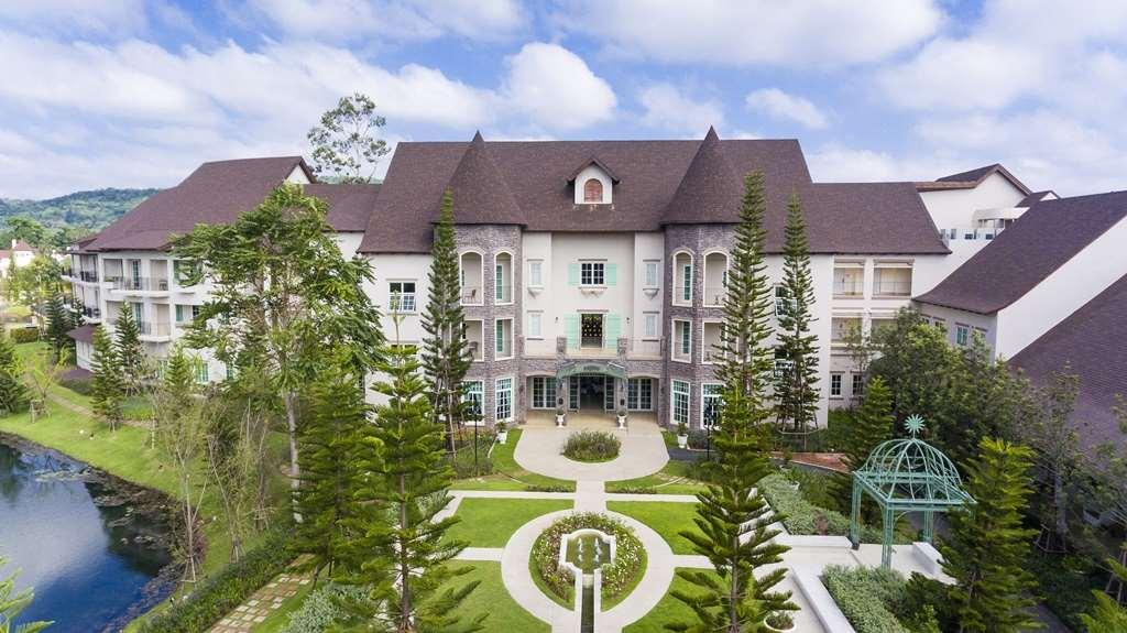 U Khao Yai Ban Bung Toei