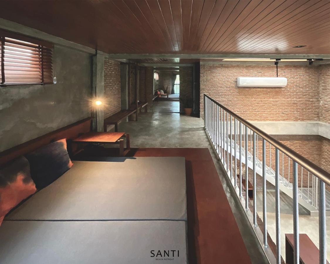 Santi Retreat