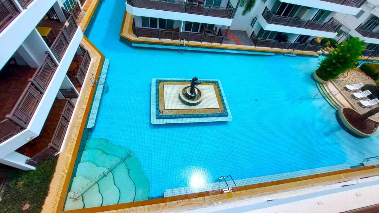 Apartment Beachfront With Balcony, Sea View & Pool View - Cha Am - Hua Hin