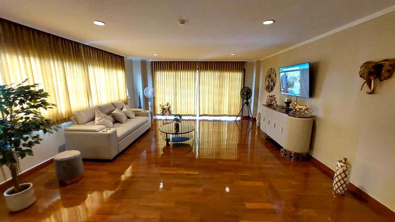 Beachfront With Balcony, Sea View & Pool View - Cha Am - Hua Hin
