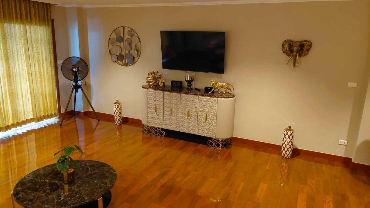 Apartment Beachfront With Balcony, Sea View & Pool View - Cha Am - Hua Hin